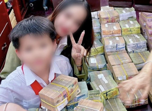 Sự thật về người tr&uacute;ng 12 tờ v&eacute; số giải đặc biệt- Ảnh 2.