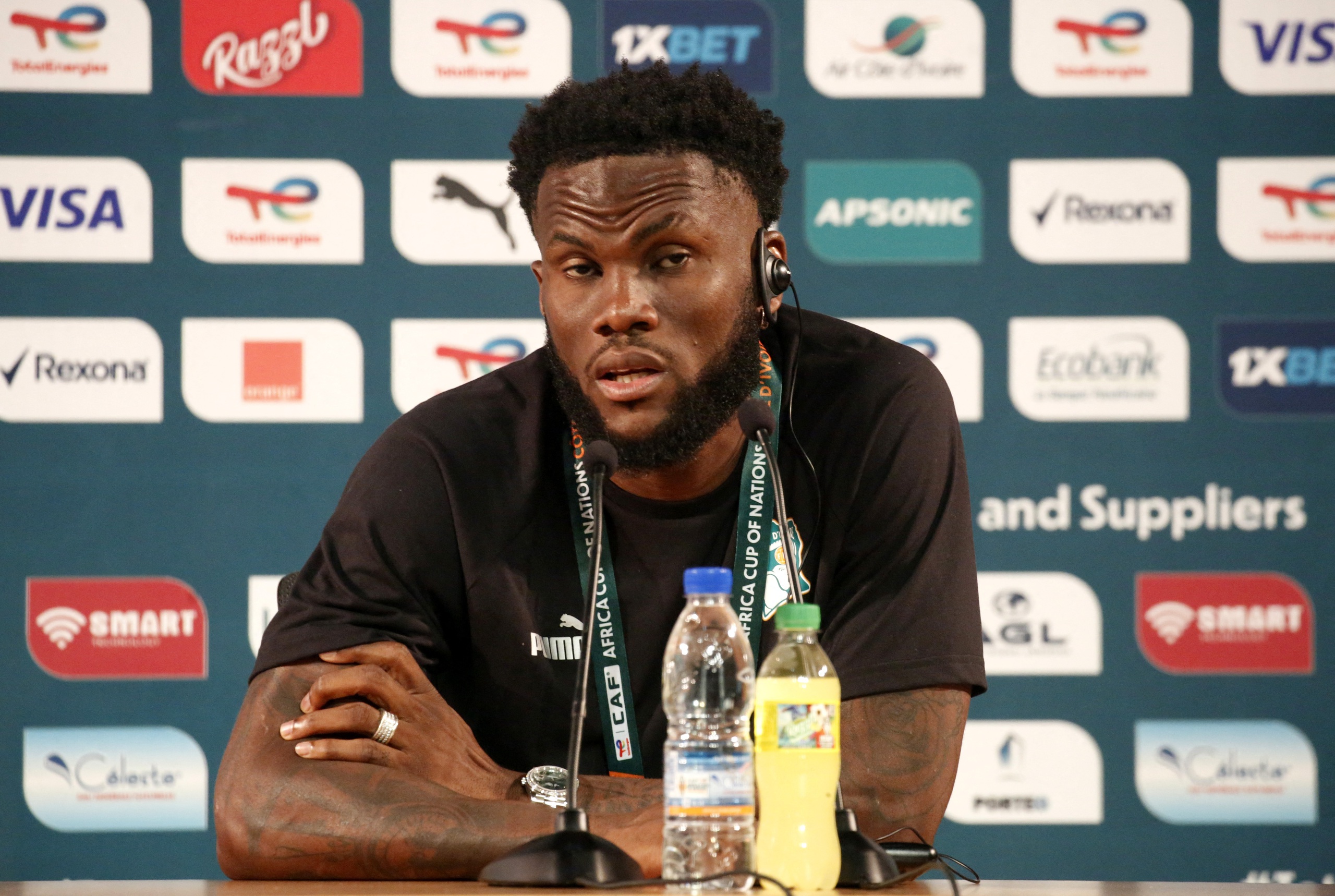 Thua sốc Guinea X&iacute;ch đạo, chủ nh&agrave; Bờ Biển Ng&agrave; sắp bị loại ở AFCON- Ảnh 2.