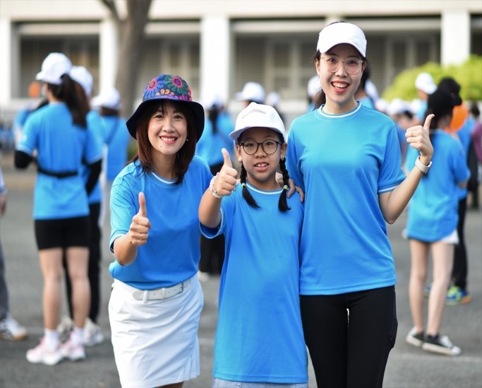 H&agrave;nh tr&igrave;nh &ldquo;Bước ch&acirc;n chia sẻ&rdquo; hỗ trợ b&agrave; con ngh&egrave;o đ&oacute;n Tết- Ảnh 3.
