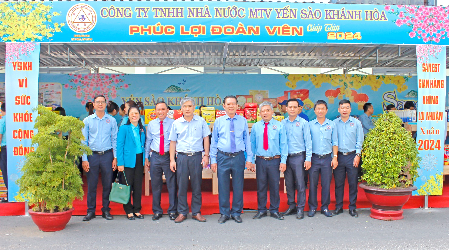Sanest Khánh Hòa mở gian hàng không lợi nhuận Tết Giáp Thìn 2024- Ảnh 1.