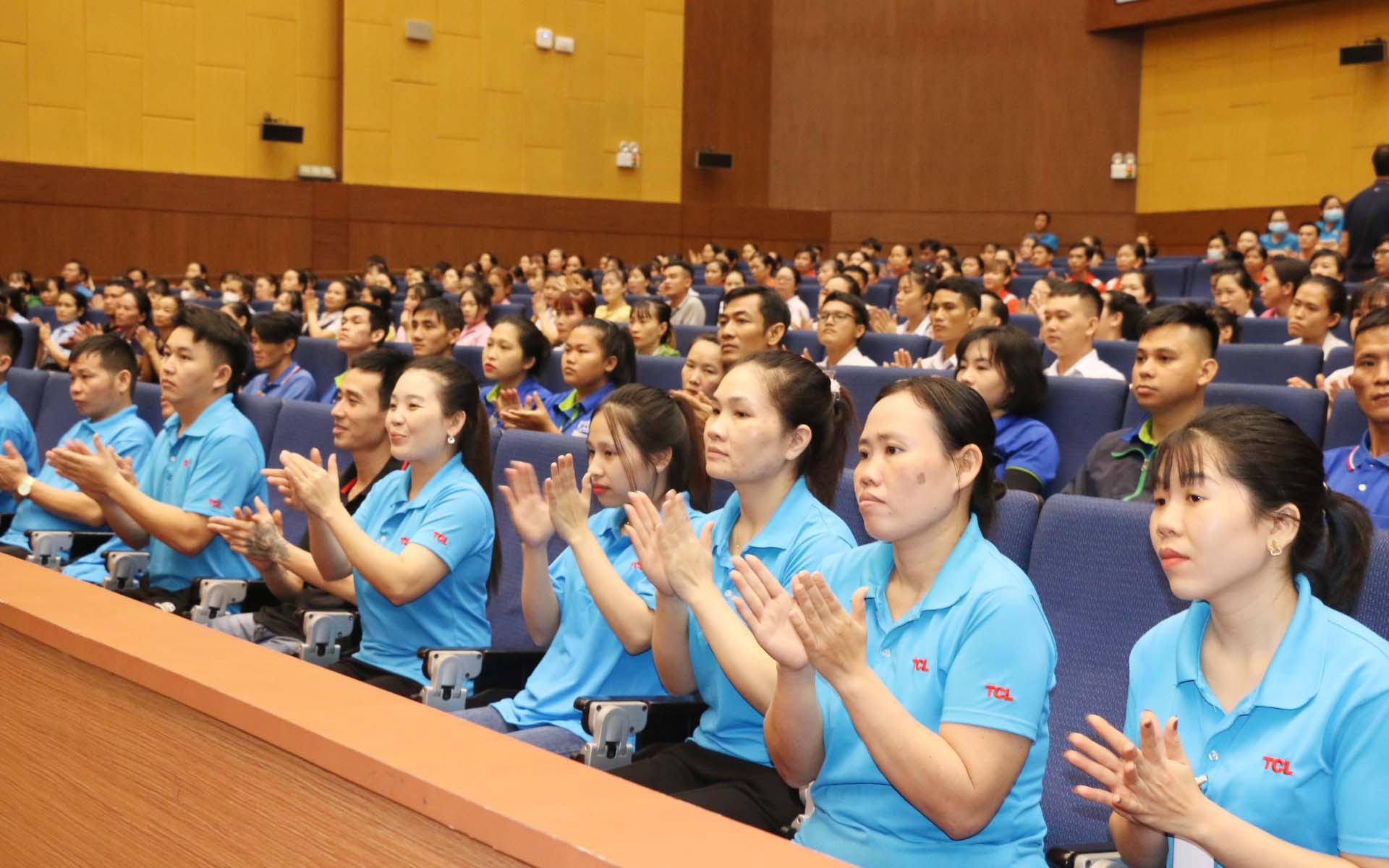 Những đối tượng nào tại Bình Dương được hỗ trợ tiền Tết Giáp Thìn 2024?