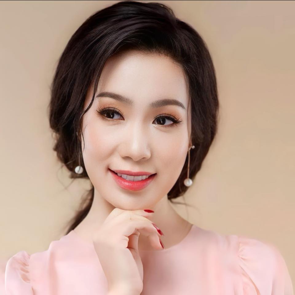 NSND Trịnh Kim Chi h&oacute;a th&acirc;n "người vợ ma" phần 2 tr&ecirc;n s&acirc;n khấu kịch Hồng V&acirc;n- Ảnh 3.