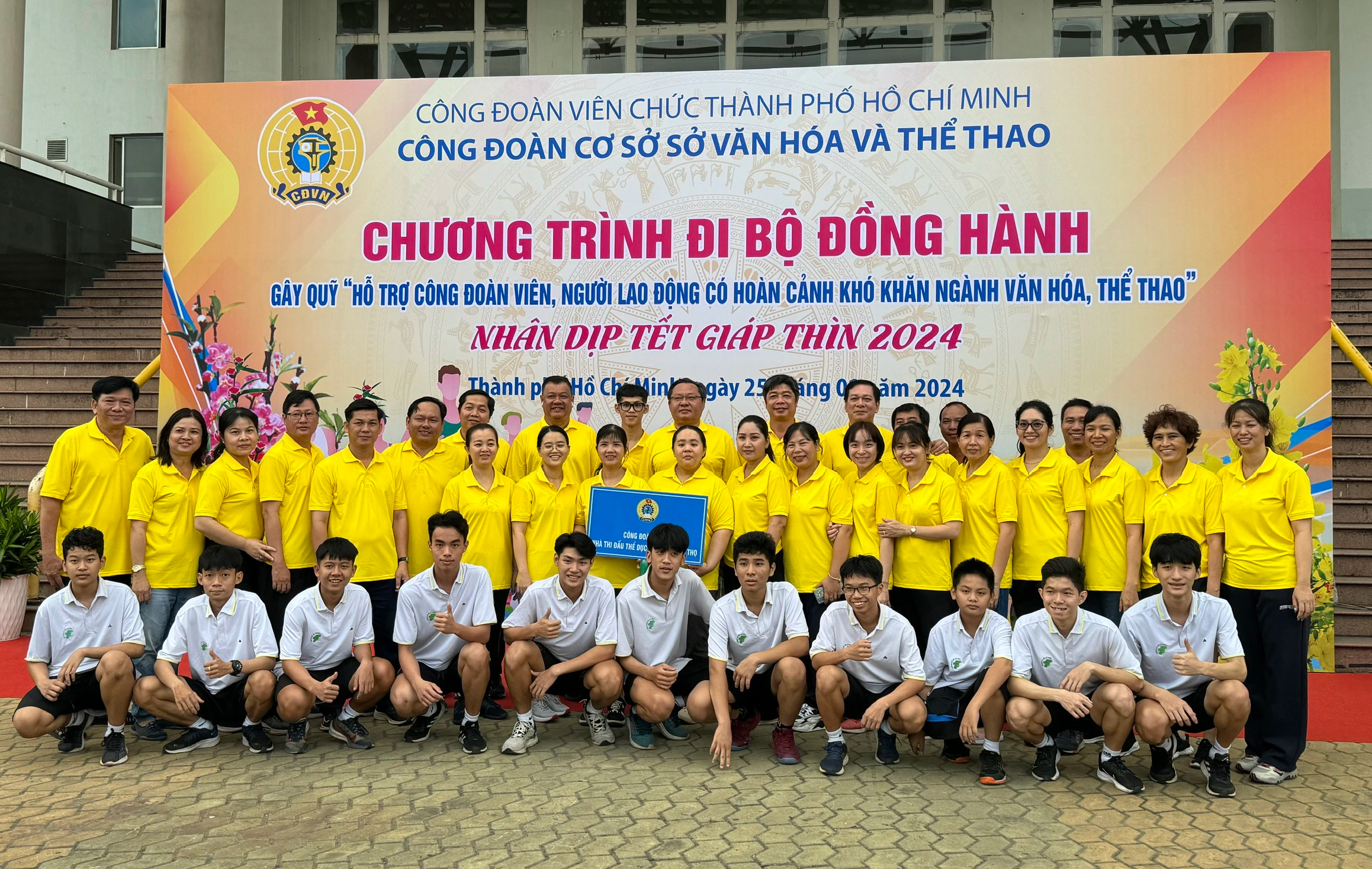 Đi bộ đồng hành gây quỹ hỗ trợ đoàn viên, người lao động- Ảnh 10.
