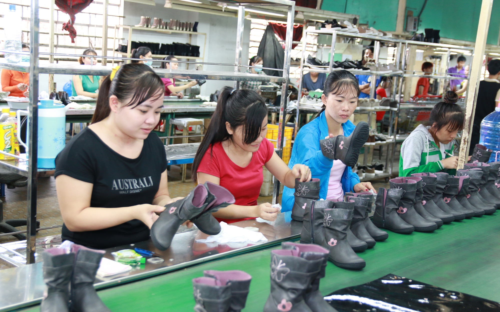 Chính sách BHXH, lương hưu năm 2024 cán bộ, công chức, người lao động cần biết
