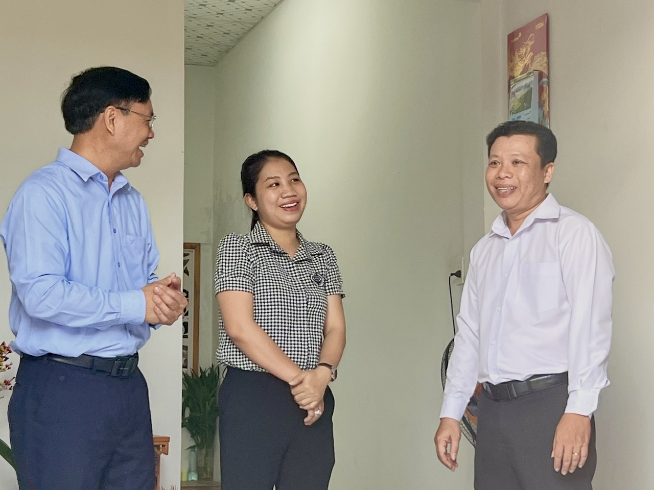 Vụ thi công làm nứt tường ở Thủ Dầu Một: Người dân thông cảm, chủ đầu tư cam kết- Ảnh 2.