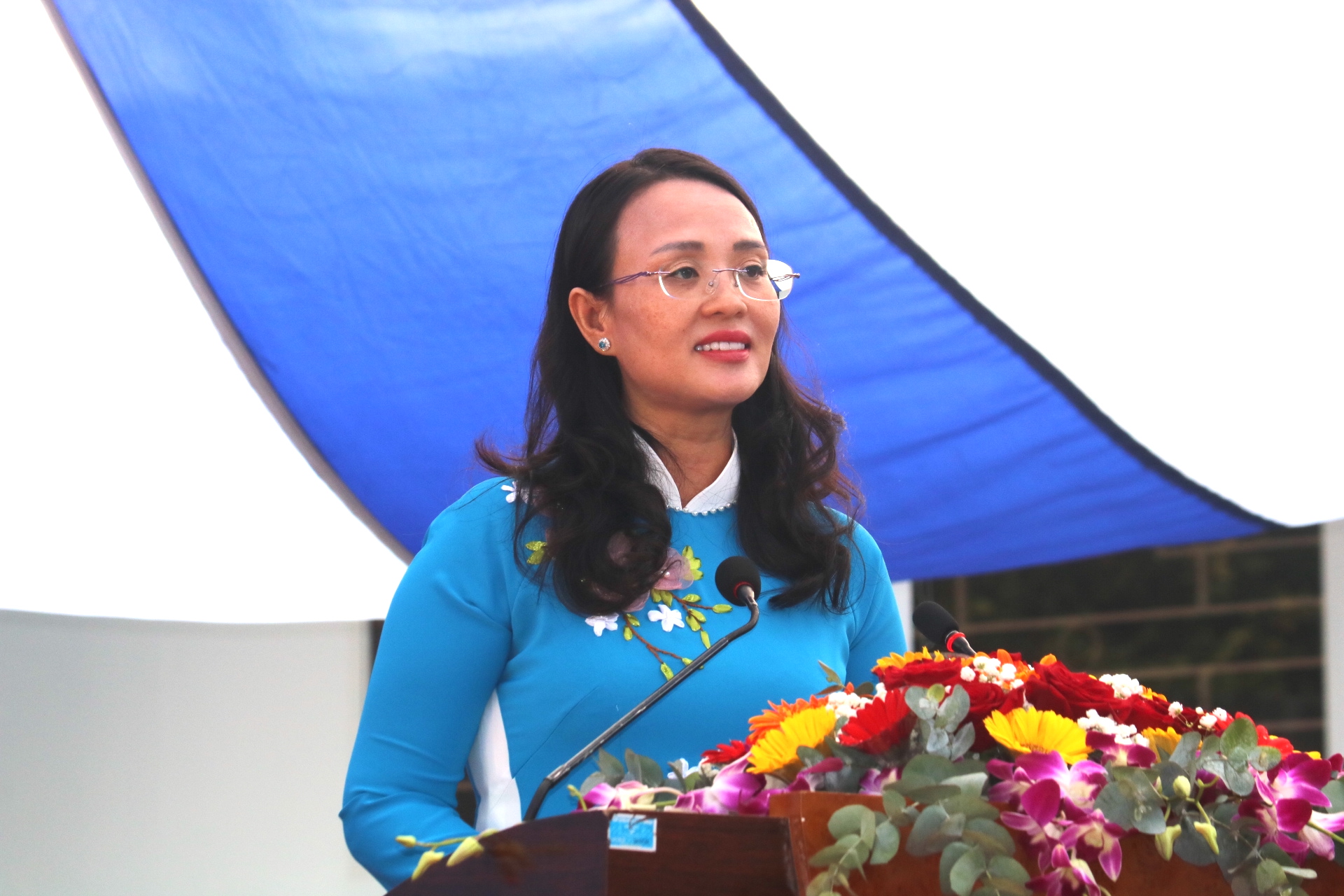 C&ocirc;ng nh&acirc;n ở Cần Thơ "vui như Tết"` khi được nhận qu&agrave;- Ảnh 2.