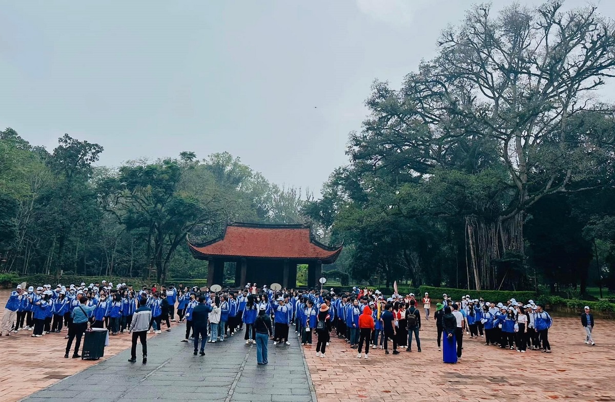 Du lịch Thanh H&oacute;a phấn đấu đ&oacute;n 13,8 triệu lượt kh&aacute;ch năm 2024- Ảnh 2.