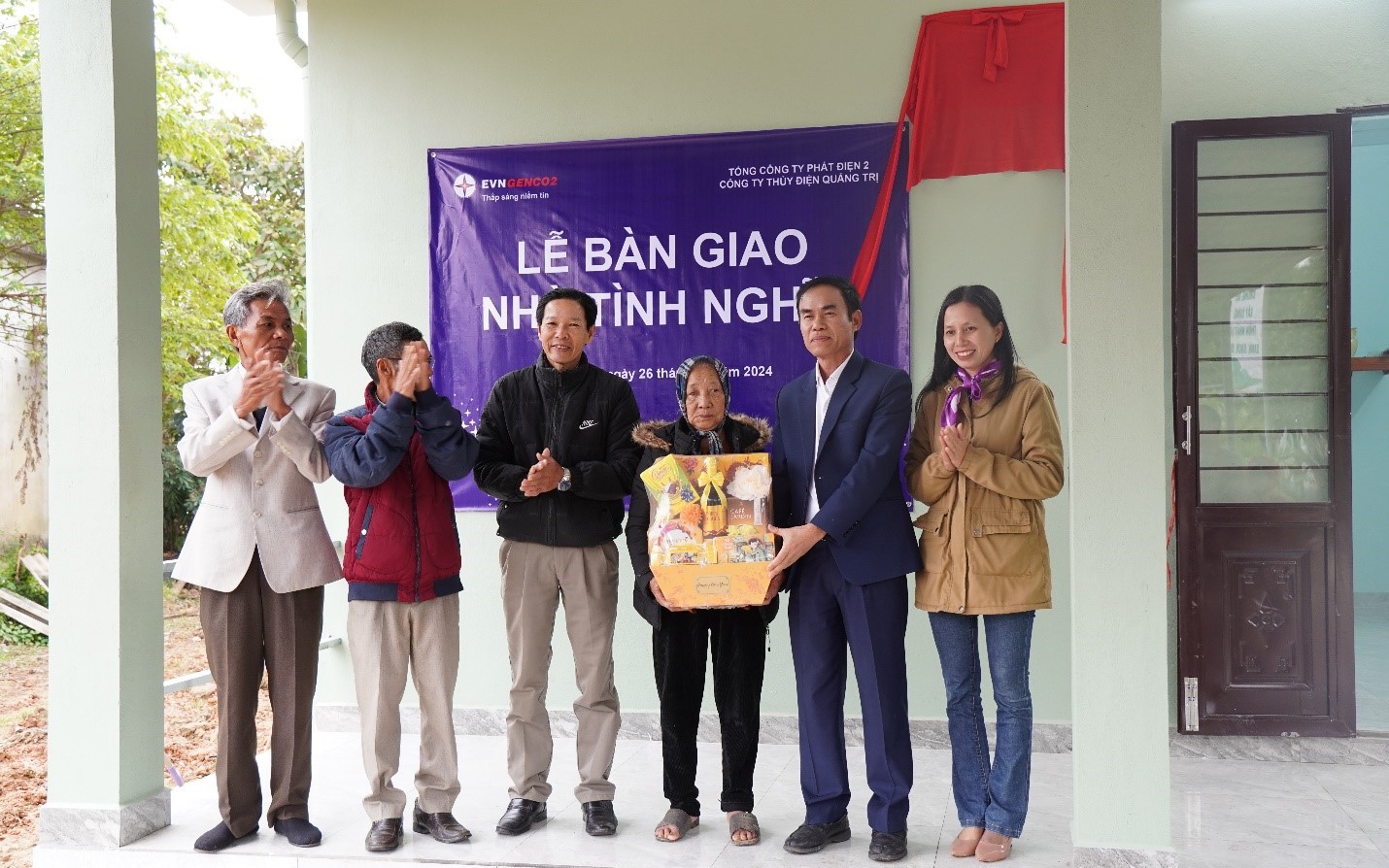 Bàn giao 3 căn nhà tình nghĩa khang trang trị giá hơn 400 triệu đồng