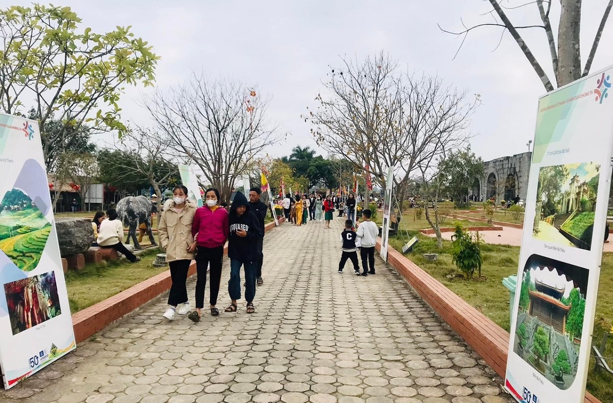 Du lịch Thanh H&oacute;a phấn đấu đ&oacute;n 13,8 triệu lượt kh&aacute;ch năm 2024- Ảnh 3.
