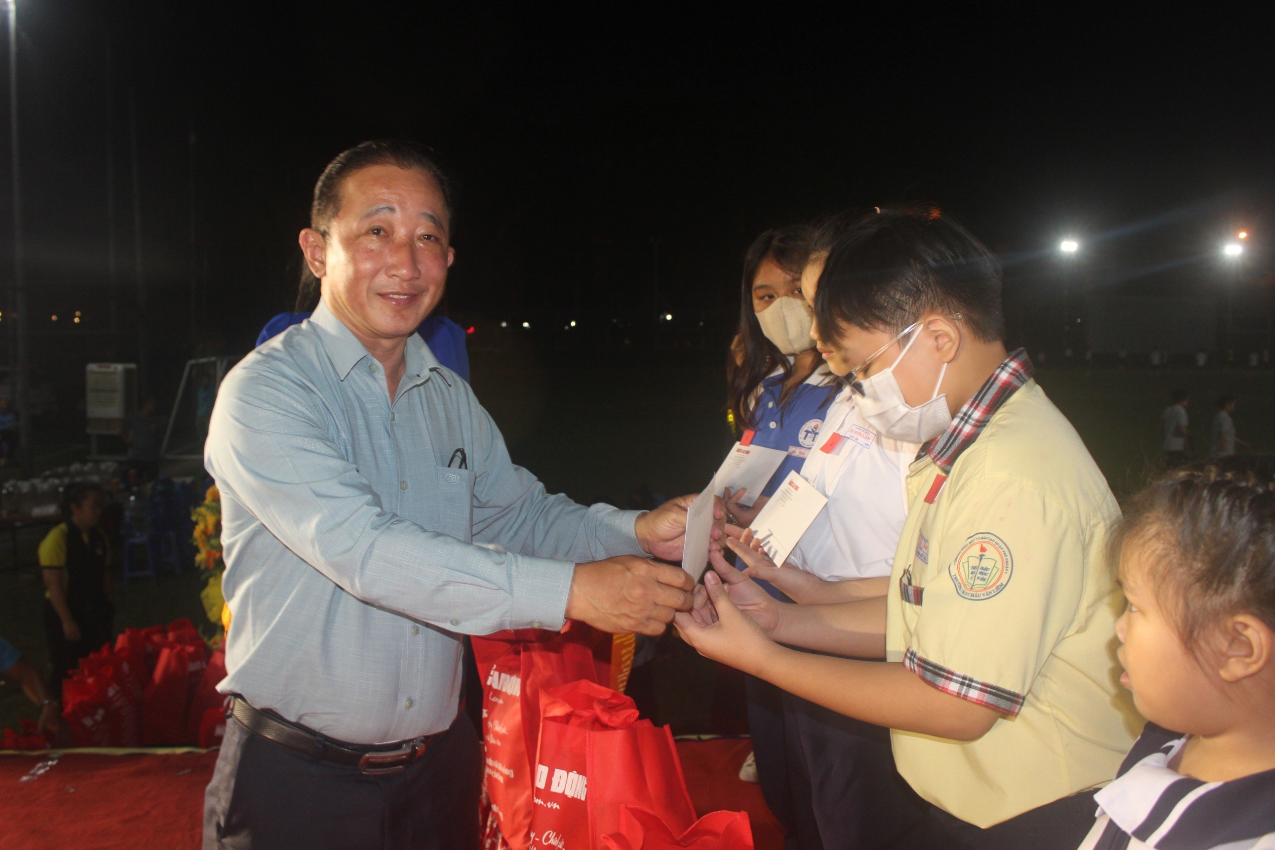 Tết đến với công nhân và con công nhân khó khăn- Ảnh 7.