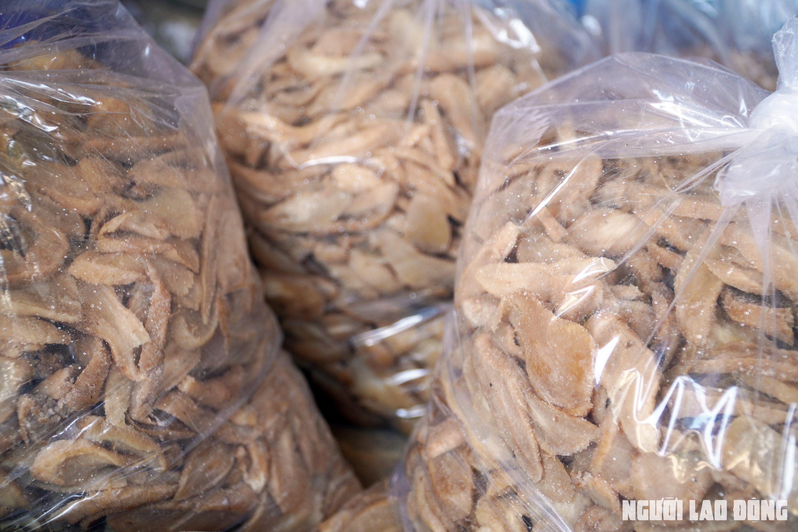 Nông dân Sóc Trăng thu hoạch củ cải dịp Tết - Ảnh 14.