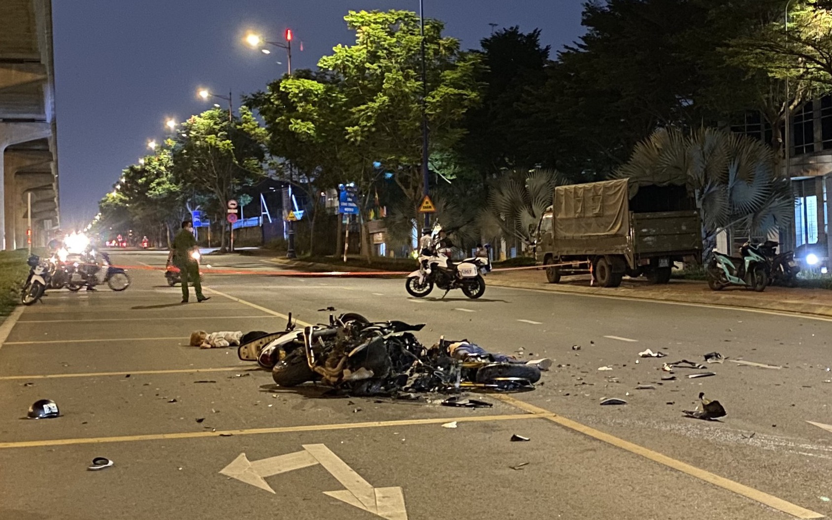 Tai nạn 2 người chết ở TP Thủ Đức: Mô tô phân khối lớn đi phượt về, lấn làn trái