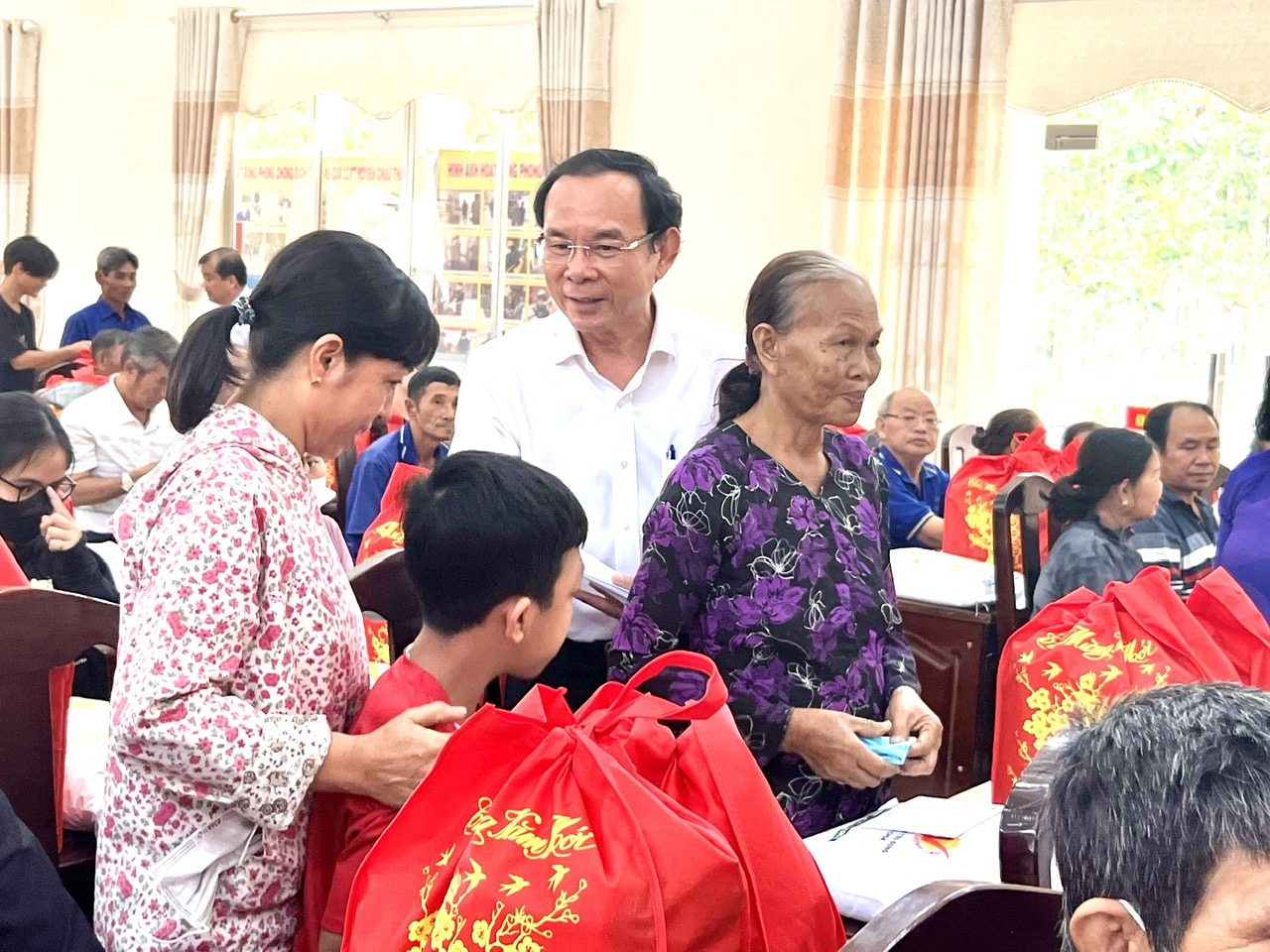 B&iacute; thư Th&agrave;nh ủy TP HCM Nguyễn Văn N&ecirc;n ch&uacute;c Tết tại T&acirc;y Ninh- Ảnh 3.