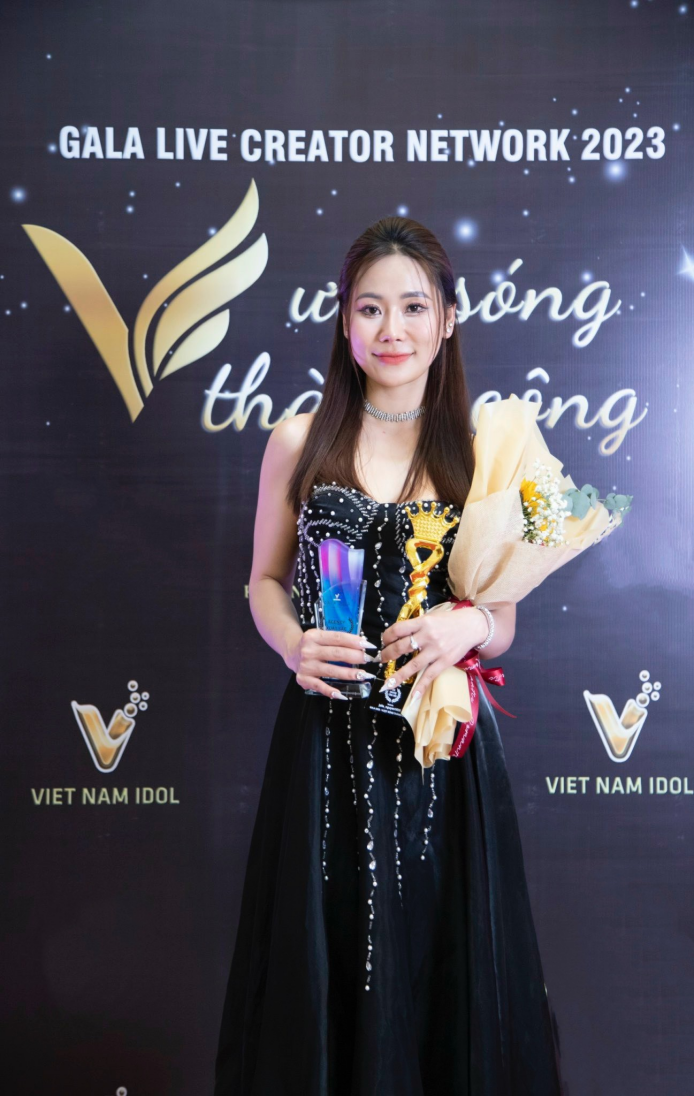 Jolie Nguyễn v&agrave; chặng đường trở th&agrave;nh Idol live Tiktok- Ảnh 3.