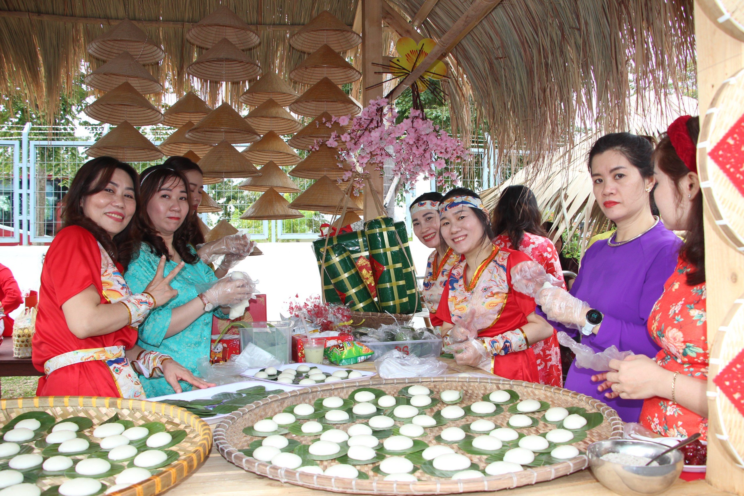 Tổng c&ocirc;ng ty Kh&aacute;nh Việt tổ chức &ldquo;Tết sum vầy &ndash; Xu&acirc;n chia sẻ&rdquo;
- Ảnh 7.