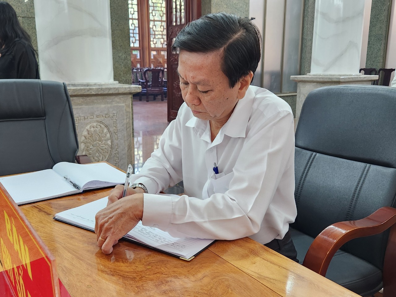 NSND Kim Xu&acirc;n, NSND Trịnh Kim Chi... tiễn biệt đạo diễn - NSƯT L&ecirc; Văn Duy- Ảnh 15.
