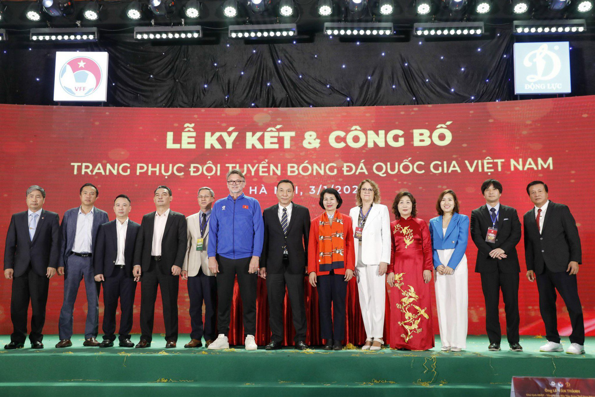 Lễ công bố trang phục mới của ĐTQG Việt Nam- Ảnh 2.
