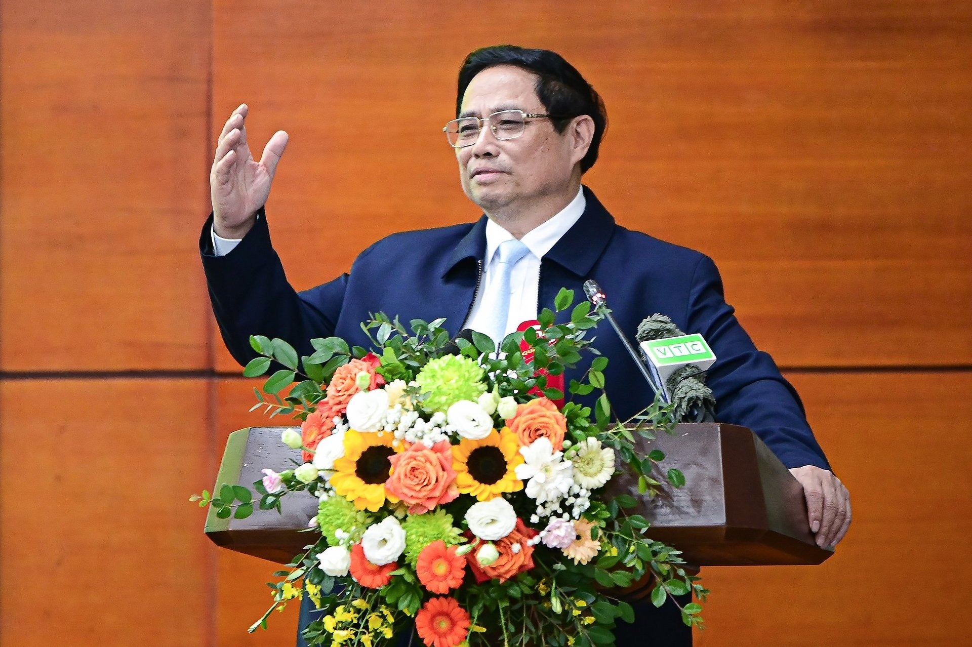 Thủ tướng nhấn mạnh cần ưu ti&ecirc;n nguồn lực để ph&aacute;t triển n&ocirc;ng nghiệp sinh th&aacute;i, n&ocirc;ng d&acirc;n văn minh, n&ocirc;ng th&ocirc;n hiện đại