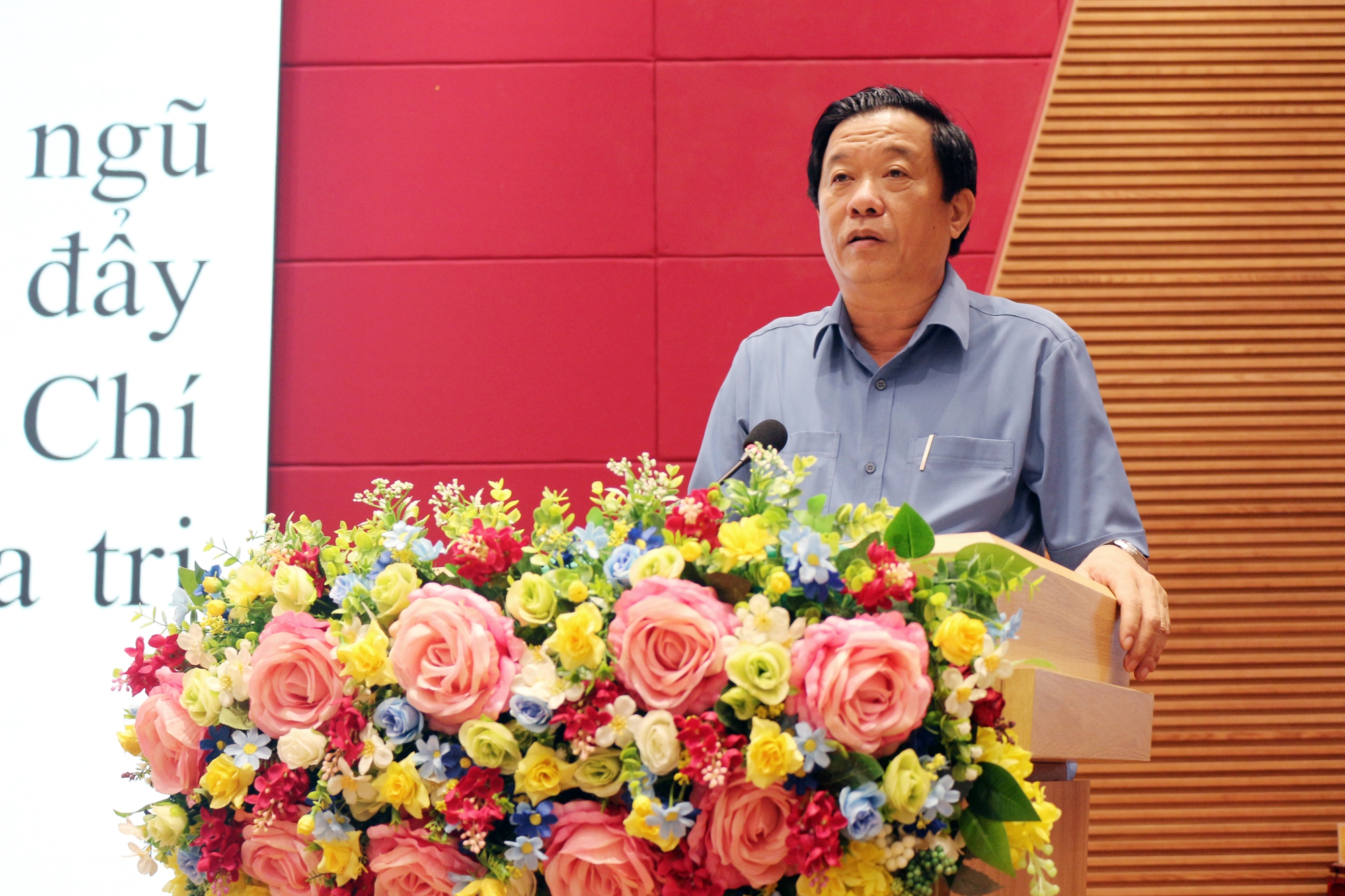 Trường ĐH Cửu Long tổ chức hội nghị quan trọng cho tất cả nh&acirc;n sự của trường- Ảnh 3.