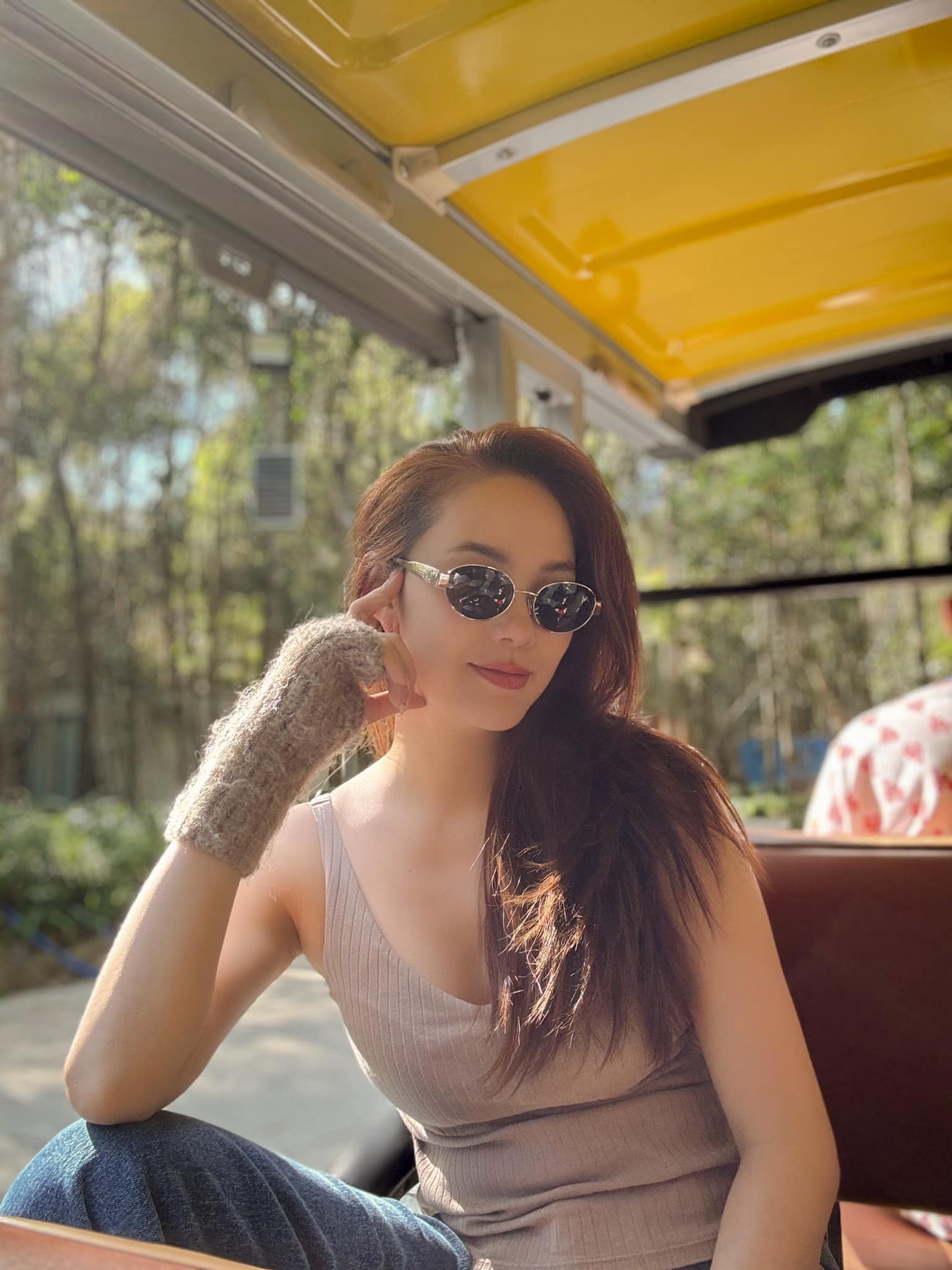 "Mẹ bỉm" Minh Hằng khoe dáng quyến rũ- Ảnh 1.