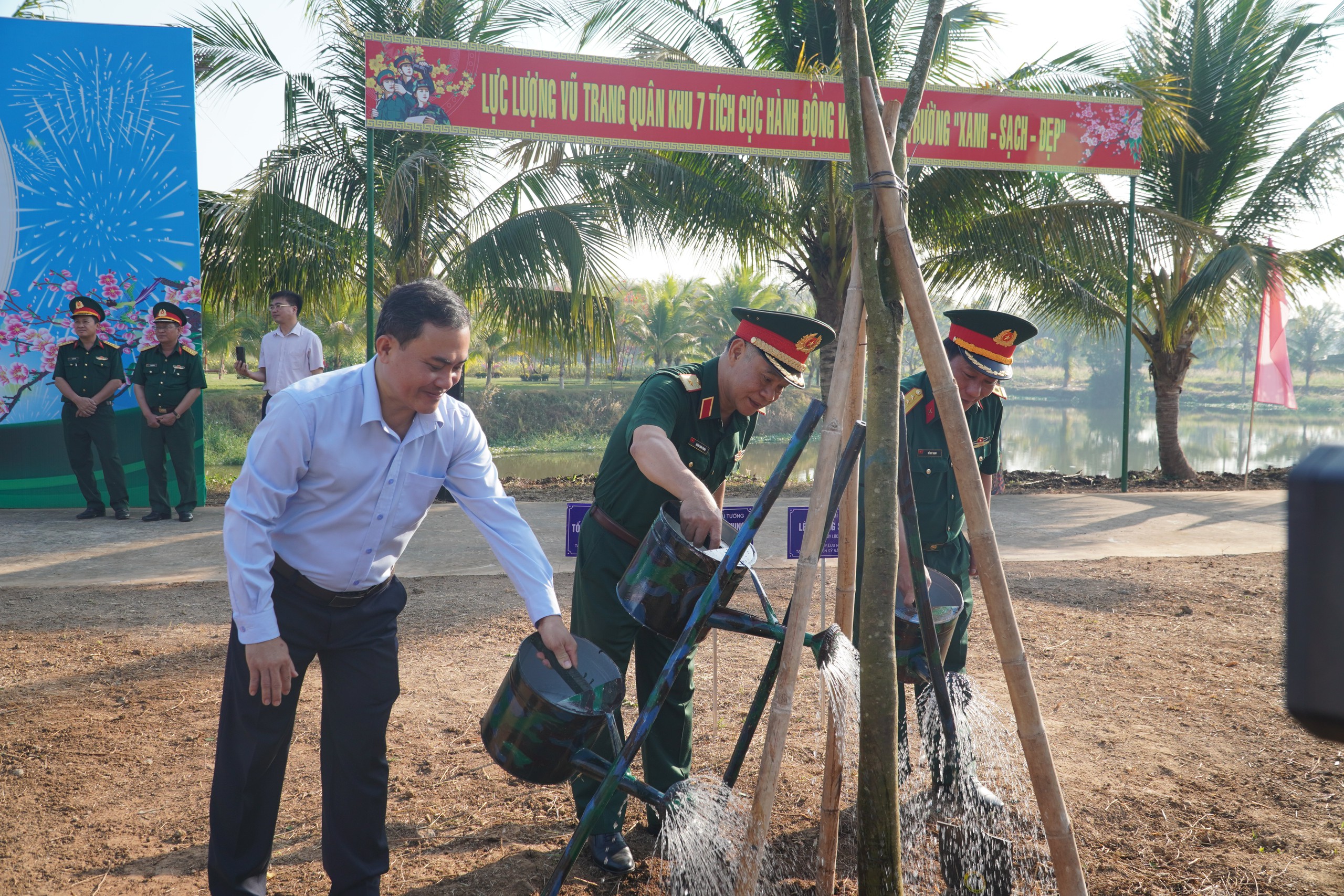Nhiều hoạt động &yacute; nghĩa trong Chương tr&igrave;nh "Xu&acirc;n chiến sĩ" ở B&igrave;nh Phước- Ảnh 6.
