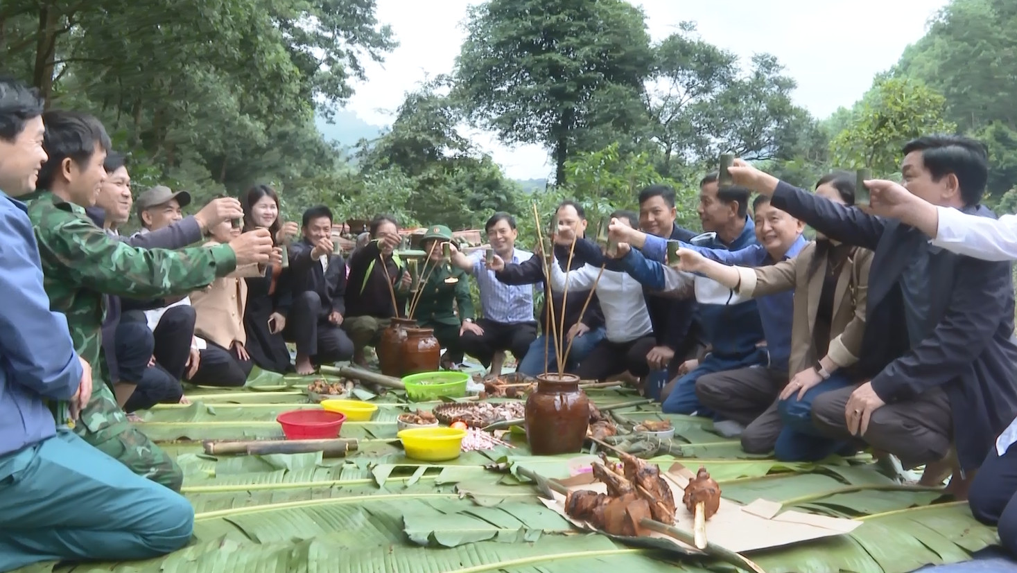 Độc đáo lễ cúng "Thần Núi" của người Khùa bên dãy Giăng Màn- Ảnh 3.