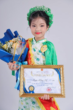 Nguyễn Khang Vy - H&agrave;nh tr&igrave;nh trưởng th&agrave;nh từ cuộc thi T&igrave;m kiếm t&agrave;i năng MC nh&iacute;- Ảnh 4.