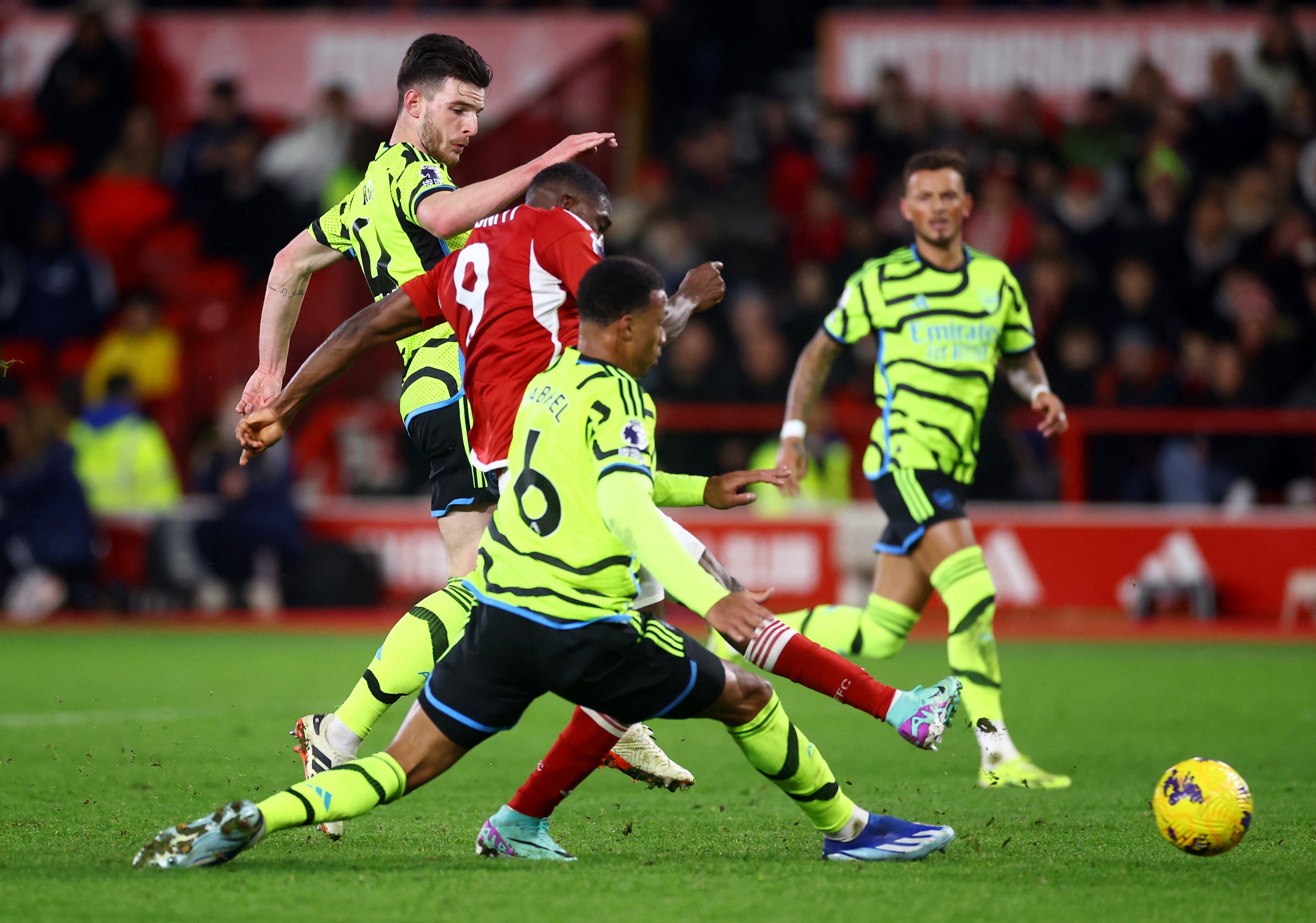 Hiệp 2 b&ugrave;ng nổ, Nottingham Forest su&yacute;t lật đổ Arsenal- Ảnh 5.