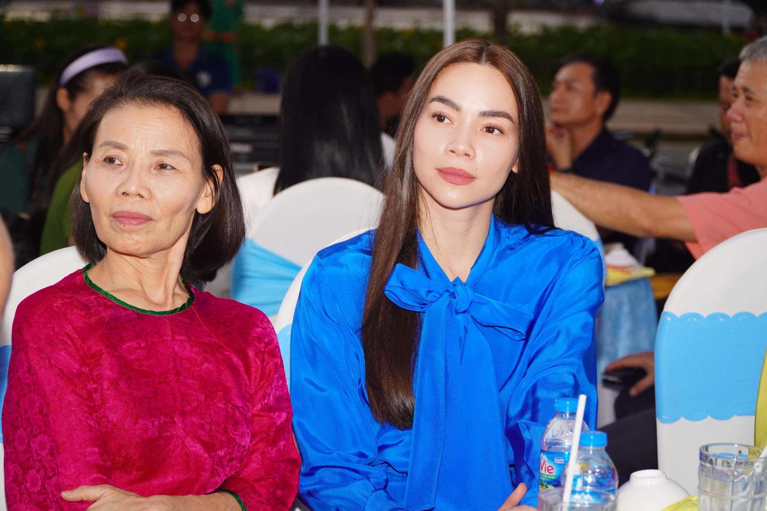 NSND Kim Xu&acirc;n, NSƯT Hạnh Th&uacute;y, Hồ Ngọc H&agrave;&hellip; tụ hội!- Ảnh 4.