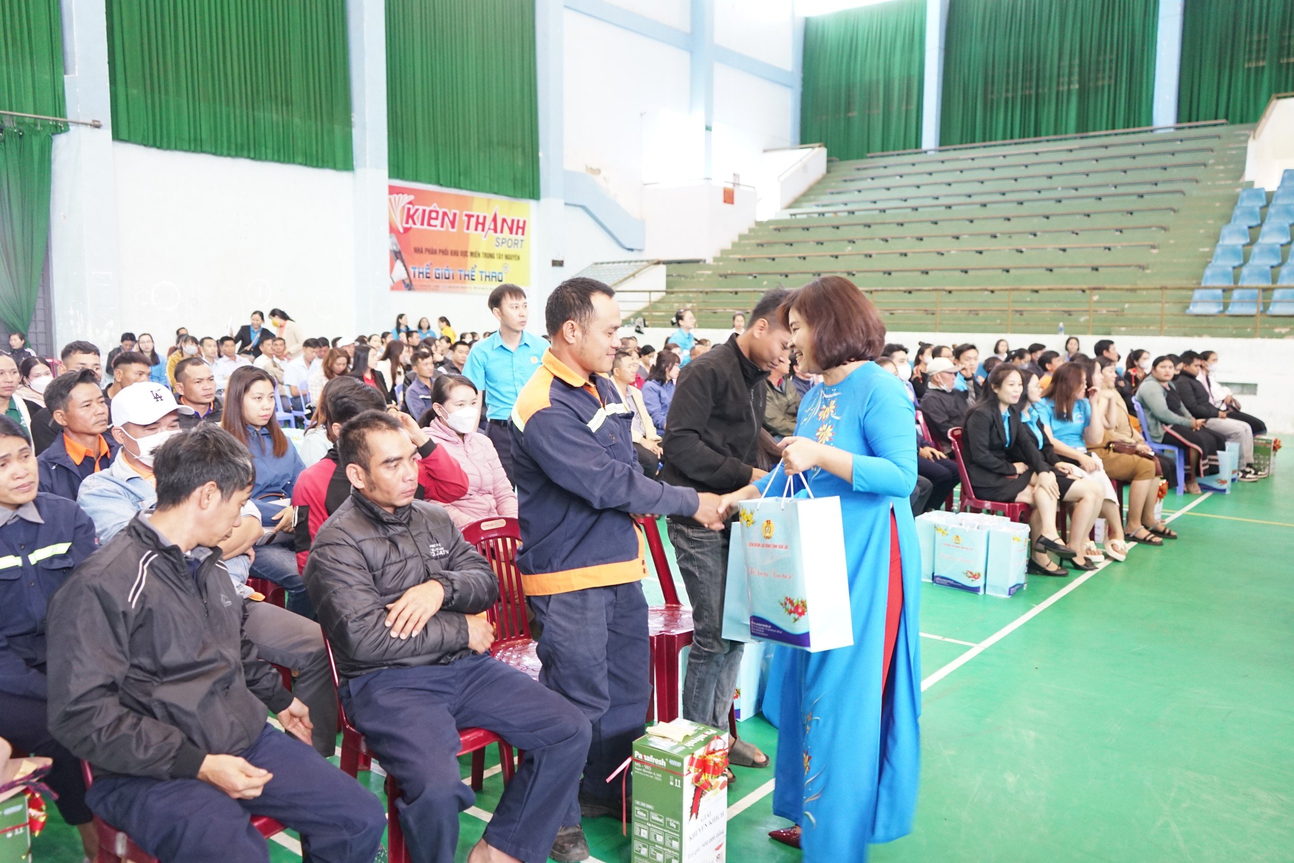 Đắk Lắk: Chăm lo hơn 8.000 đoàn viên, người lao động dịp Tết- Ảnh 4.