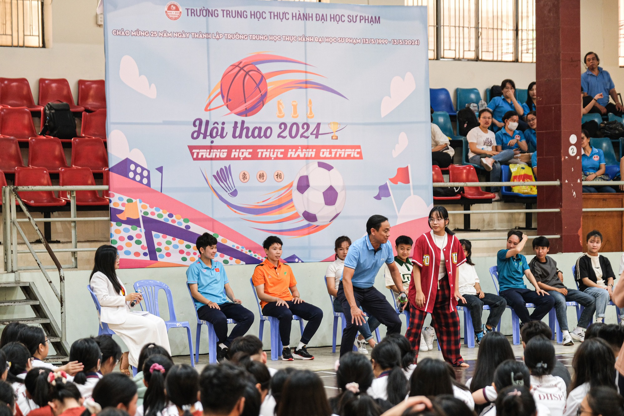 S&ocirc;i nổi Hội thao Trung học Thực h&agrave;nh Olympic 2024- Ảnh 5.