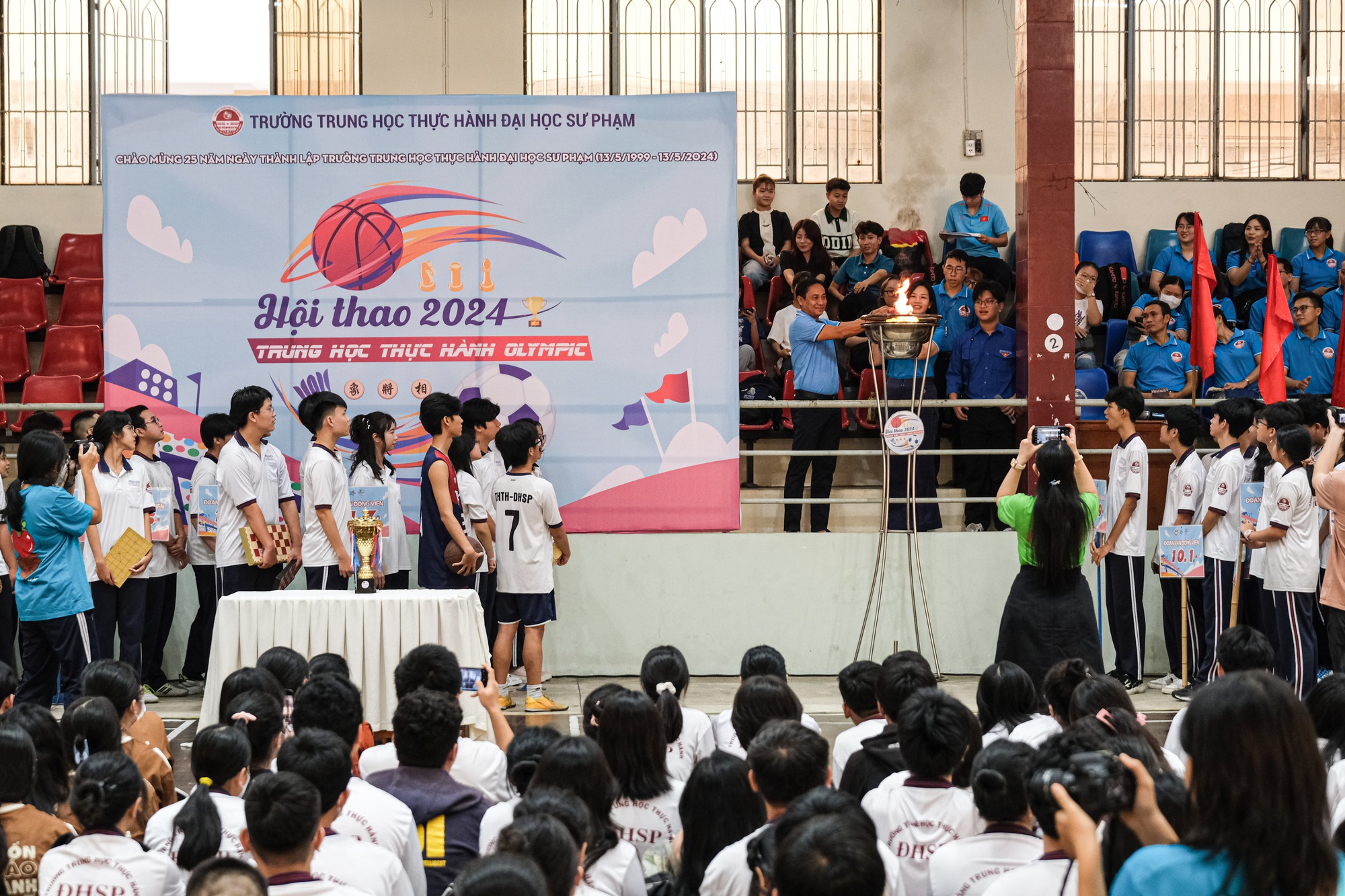 S&ocirc;i nổi Hội thao Trung học Thực h&agrave;nh Olympic 2024- Ảnh 2.