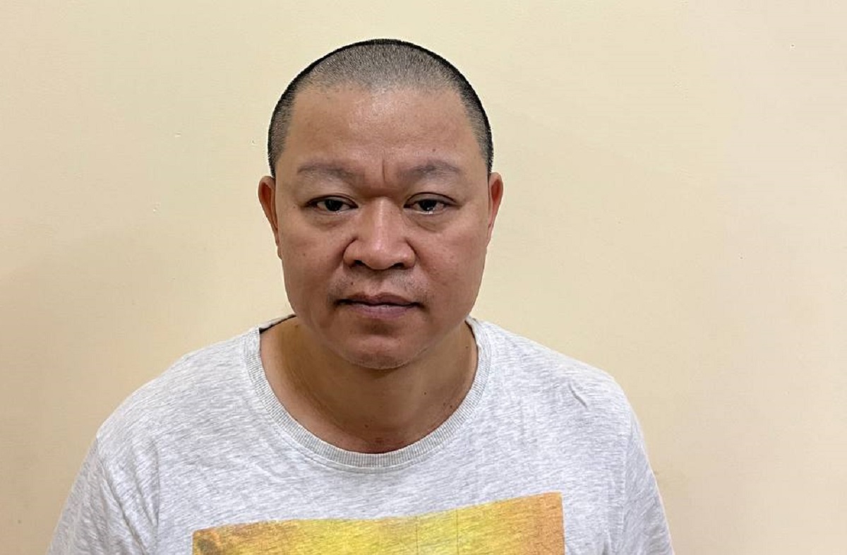 "Gi&aacute;m đốc" về qu&ecirc; lừa đảo người th&acirc;n 3,3 tỉ đồng- Ảnh 1.