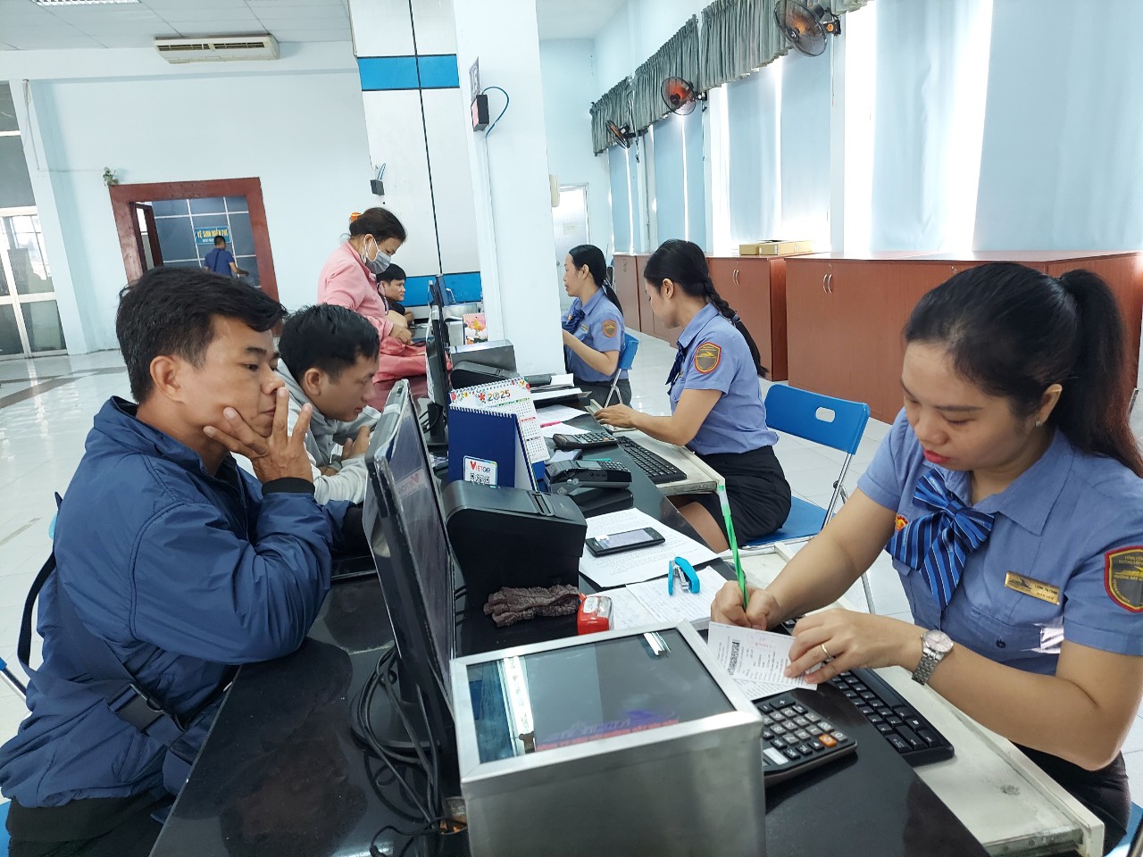 Đường sắt bổ sung 4.000 v&eacute; phục vụ Tết Nguy&ecirc;n đ&aacute;n 2024- Ảnh 1.