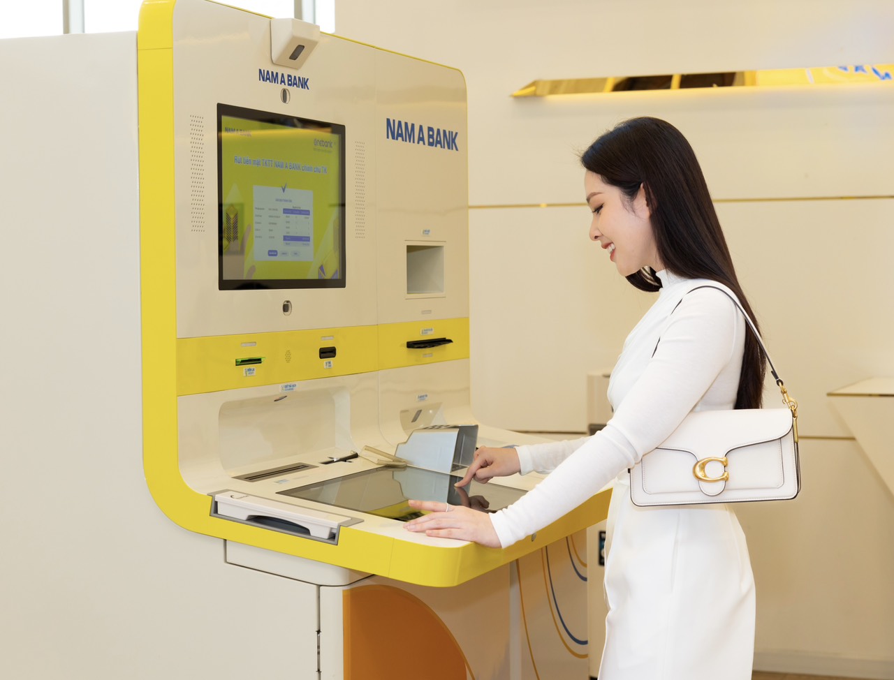 5 dấu ấn trong hoạt động của Nam A Bank năm 2023- Ảnh 2.