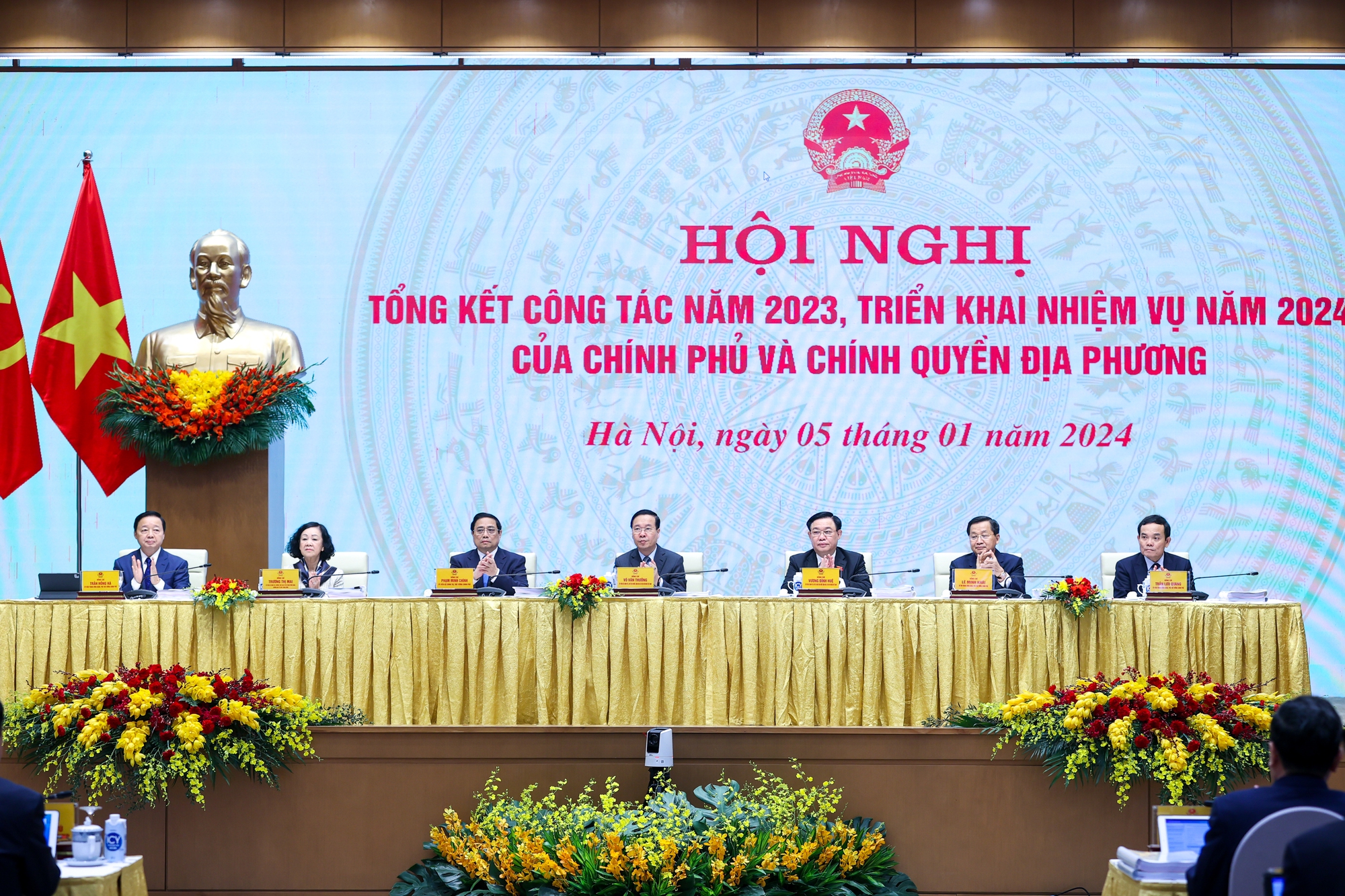 B&iacute; thư Th&agrave;nh ủy TP HCM Nguyễn Văn N&ecirc;n dự hội nghị Ch&iacute;nh phủ v&agrave; ch&iacute;nh quyền địa phương - Ảnh 1.