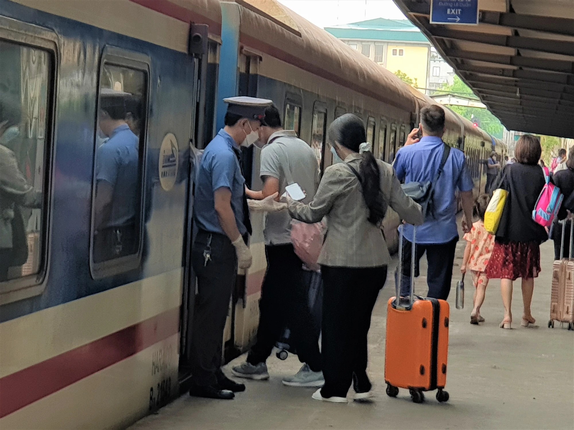 Nhiều quy định mới vận tải đường sắt kh&aacute;ch đi t&agrave;u cần lưu &yacute;