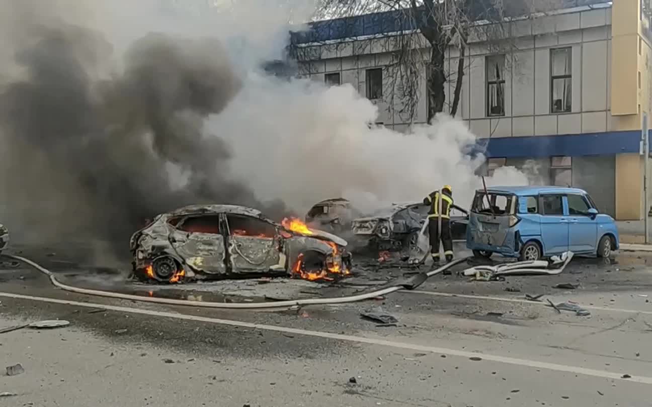 Ukraine đổi chiến thuật, hỏa lực liên tiếp trút xuống Crimea và lãnh thổ Nga