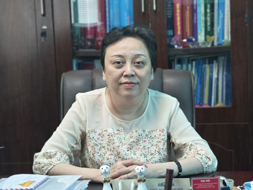 Bà PHẠM KHÁNH PHONG LAN