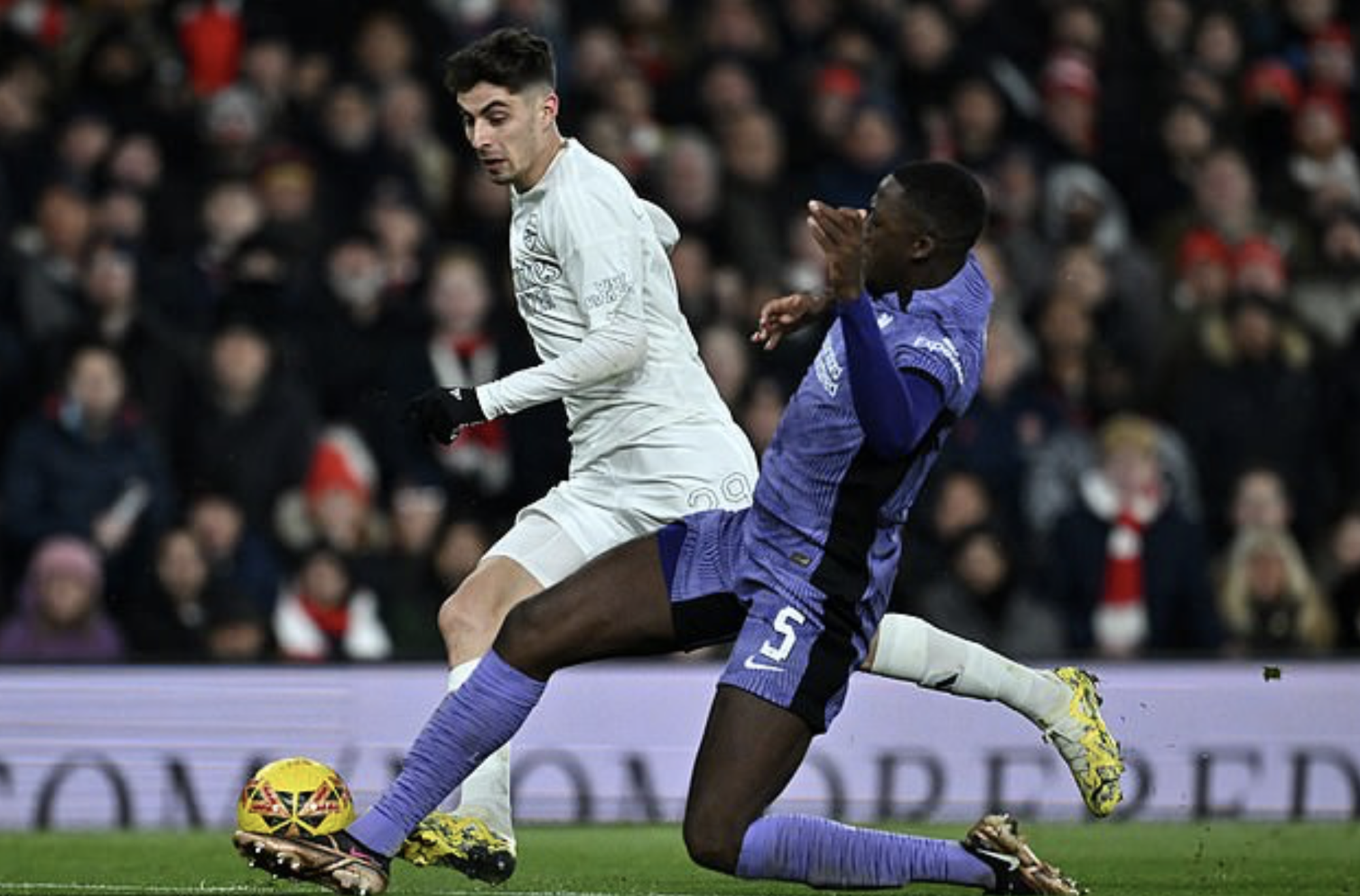 Thua sốc Liverpool, Arsenal dừng bước vòng ba FA Cup- Ảnh 1.
