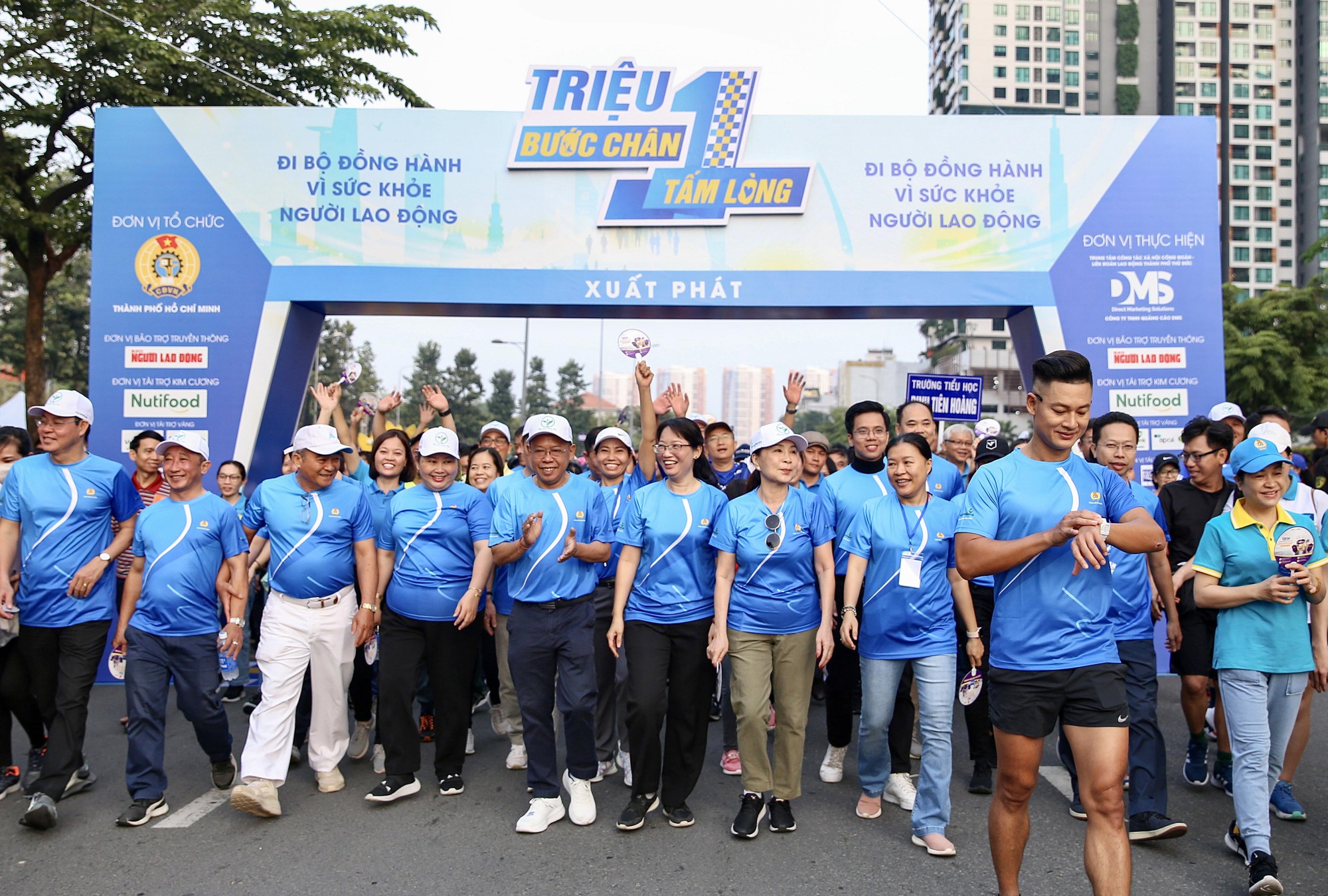 &ldquo;Triệu bước ch&acirc;n, một tấm l&ograve;ng&rdquo;: Những khoảnh khắc đ&aacute;ng nhớ- Ảnh 9.