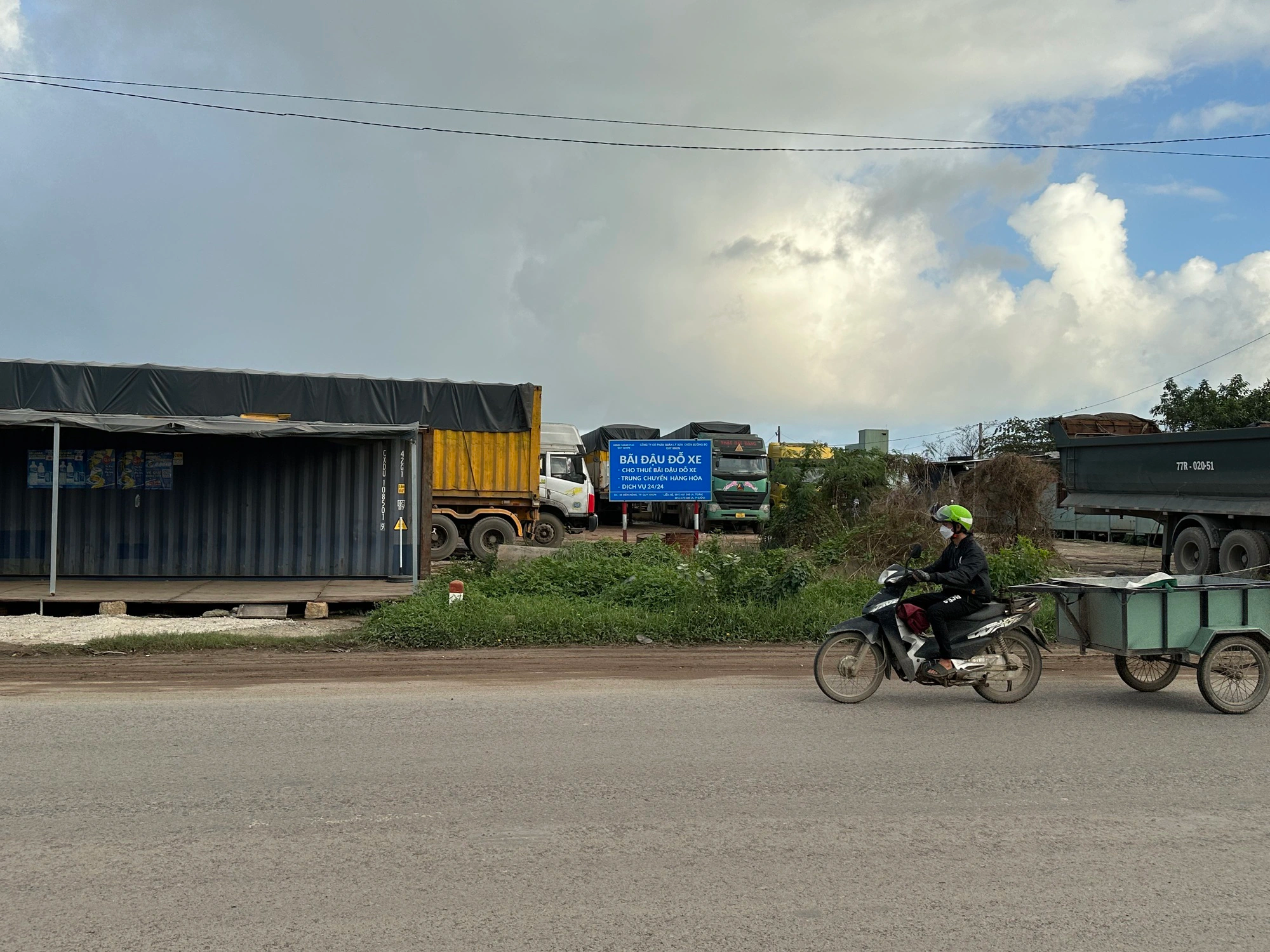Sở TN-MT B&igrave;nh Định đ&atilde; đề nghị UBND TP Quy Nhơn y&ecirc;u cầu C&ocirc;ng ty Đường bộ Quy Nhơn th&aacute;o dỡ v&agrave; di chuyển to&agrave;n bộ c&ocirc;ng tr&igrave;nh, t&agrave;i sản tr&ecirc;n mặt bằng khu đất A3 để nh&agrave; nước thực hiện đấu gi&aacute; quyền sử dụng đất.