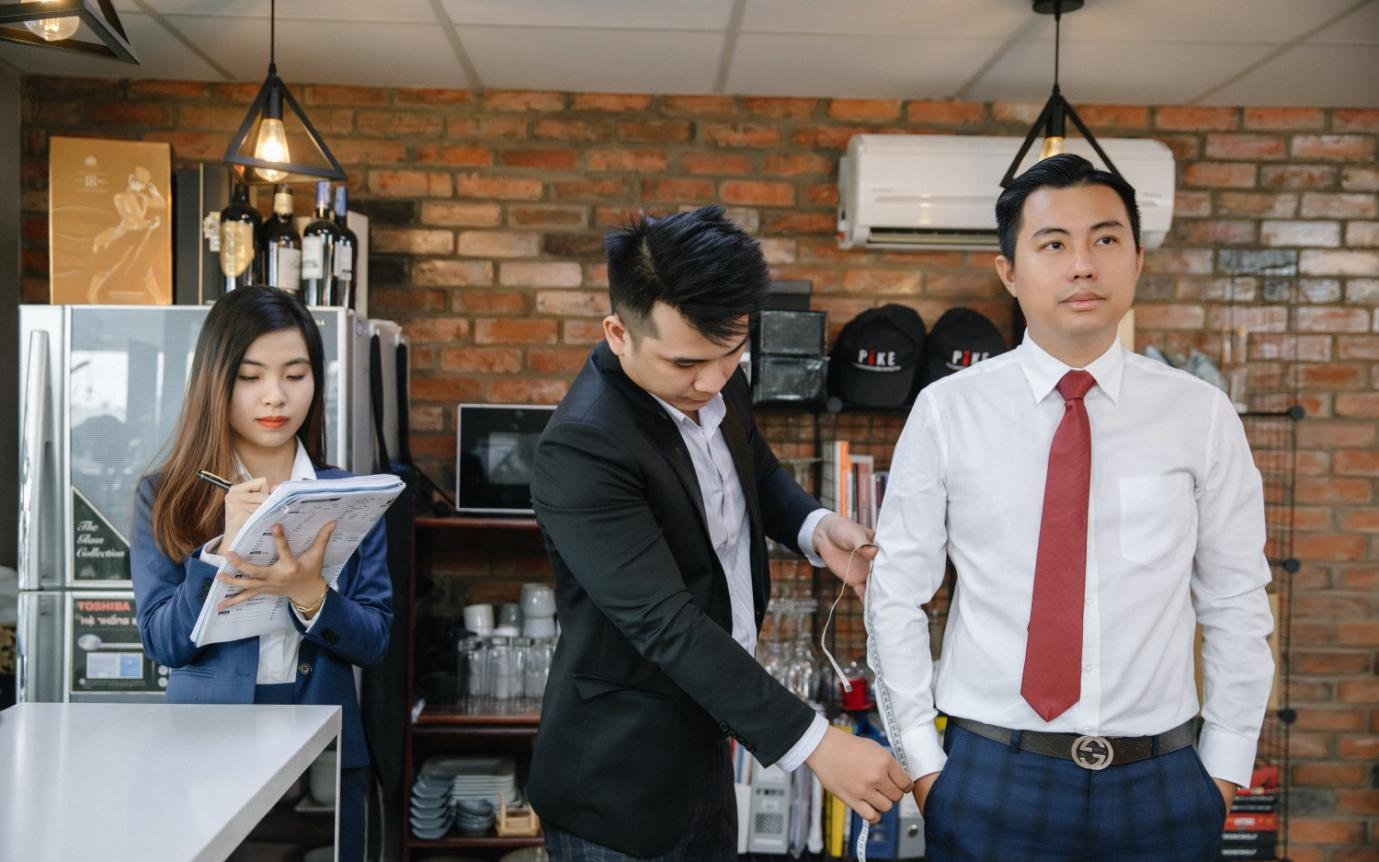 Mon Amie - Tailor tiên phong phát triển dịch vụ may đo suit tại nhà