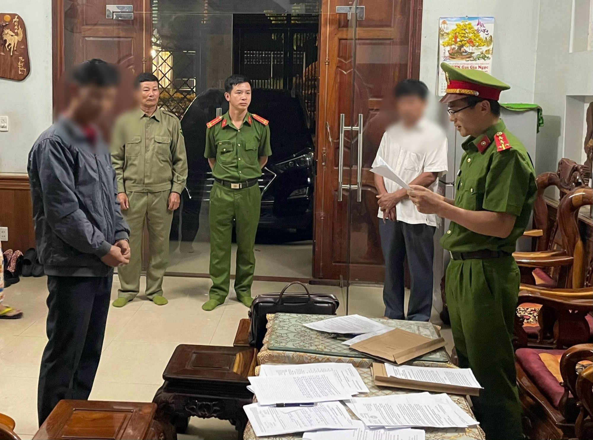 Khởi tố nguyên Trưởng phòng Giáo dục và Đào tạo ở Đắk Nông- Ảnh 1.