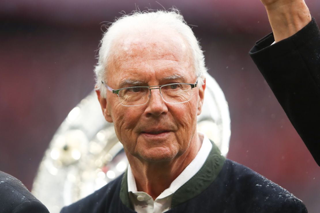 Những c&acirc;u chuyện về &ldquo;Ho&agrave;ng Đế&rdquo; Franz Beckenbauer- Ảnh 8.