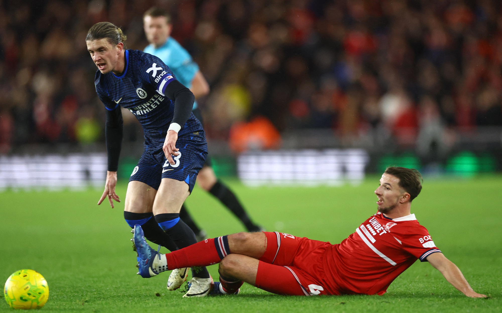 Chelsea thua sốc Middlesbrough, mong manh vé chung kết League Cup