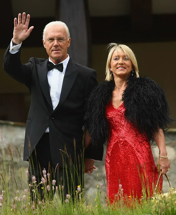 Huyền thoại bóng đá Franz Beckenbauer qua đời, giới bóng đá tiếc thương- Ảnh 4.