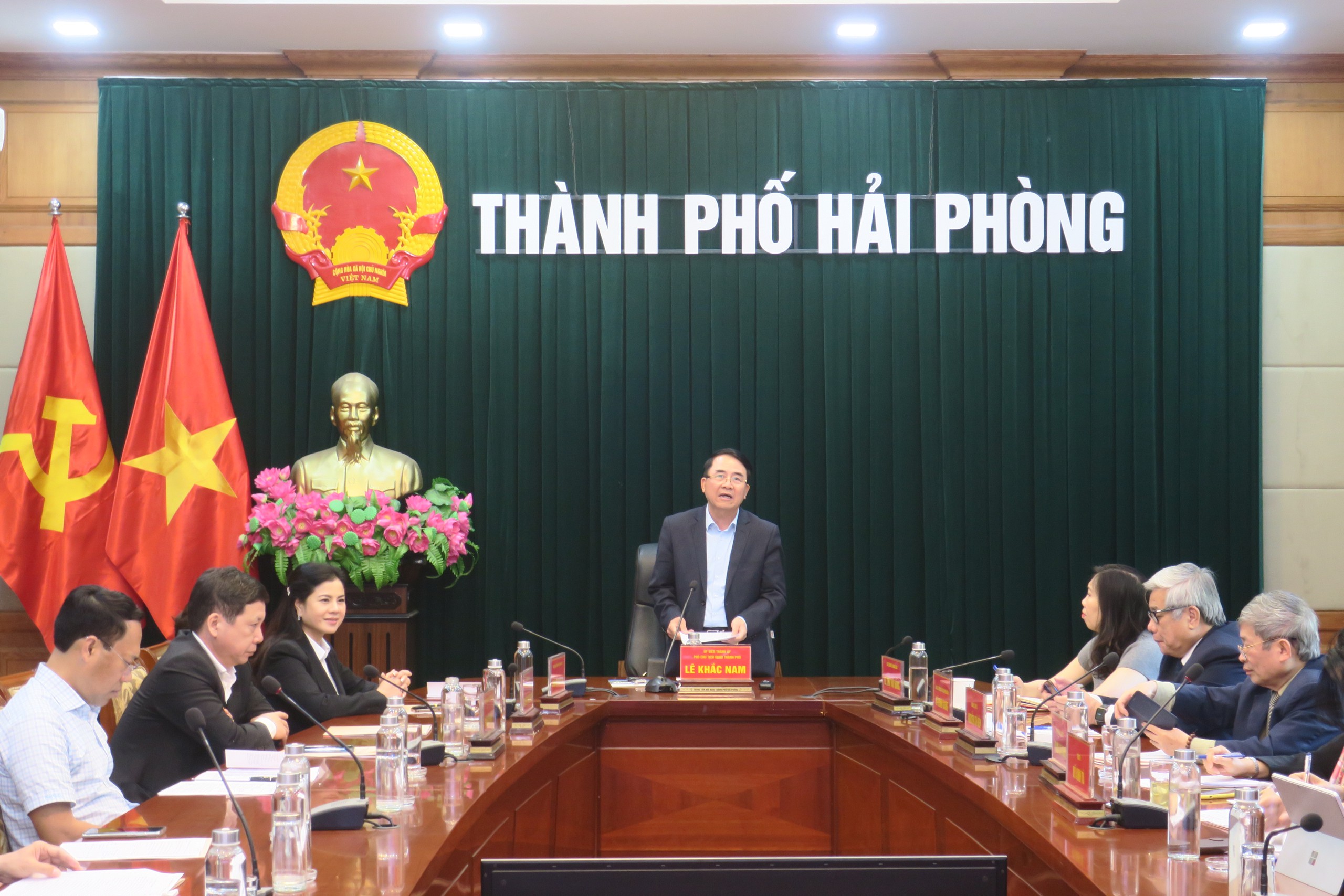 Đẩy nhanh việc xây dựng hồ sơ đề nghị Unesco vinh danh Trạng Trình Nguyễn Bỉnh Khiêm- Ảnh 4.