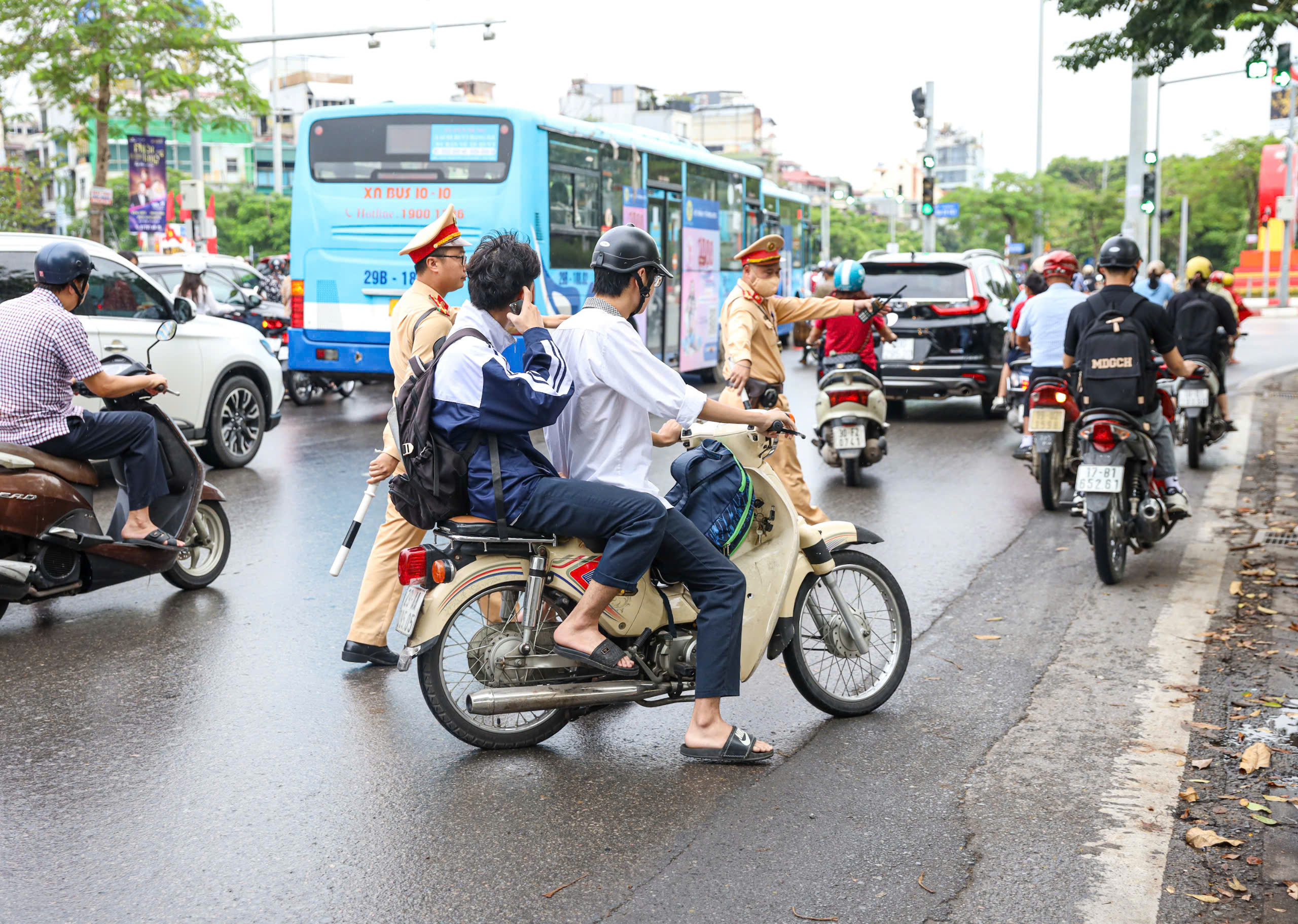 Giao xe máy cho con em điều khiển khi chưa đủ tuổi, phụ huynh sẽ bị xử phạt- Ảnh 10.