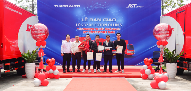 THACO AUTO b&agrave;n giao l&ocirc; 237 xe tải Foton Ollin cho J&T Express Việt Nam- Ảnh 2.